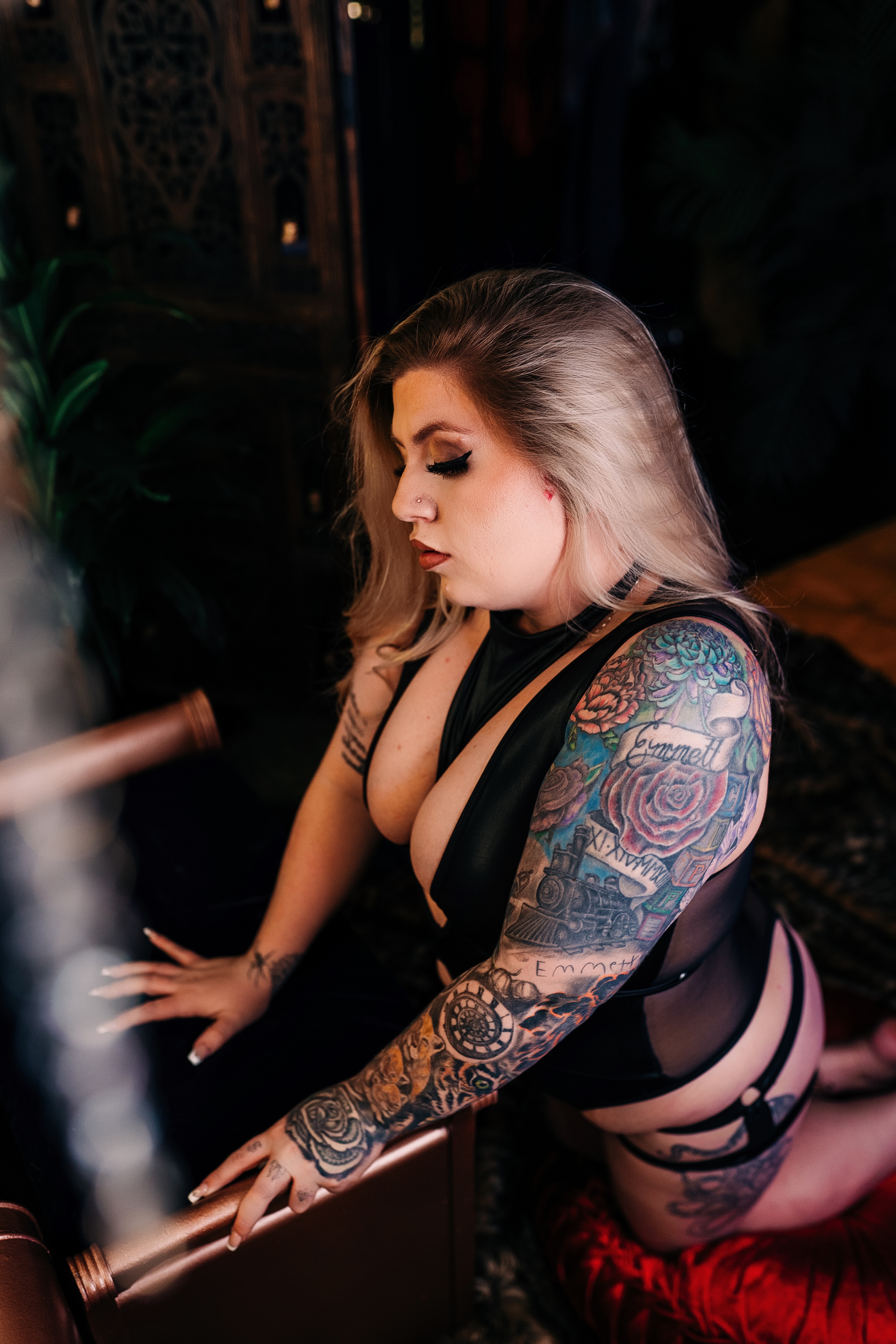 https://diqmdwhttngxa.cloudfront.net/18051/21505/rogersville kingsport knoxville self love boudoir empowerment photo session photographer17_3000.jpg